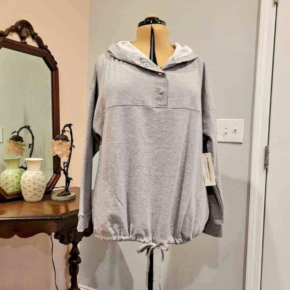 NEW 1X Grey Hooded Pullover